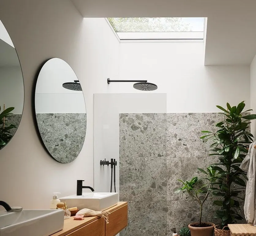 VELUX CVU 200060 1093 INTEGRA® Electric Curved Glass Rooflight Package 200 x 60 cm (Including CVU Double Glazed Base & ISU Curved Glass Top Cover)
