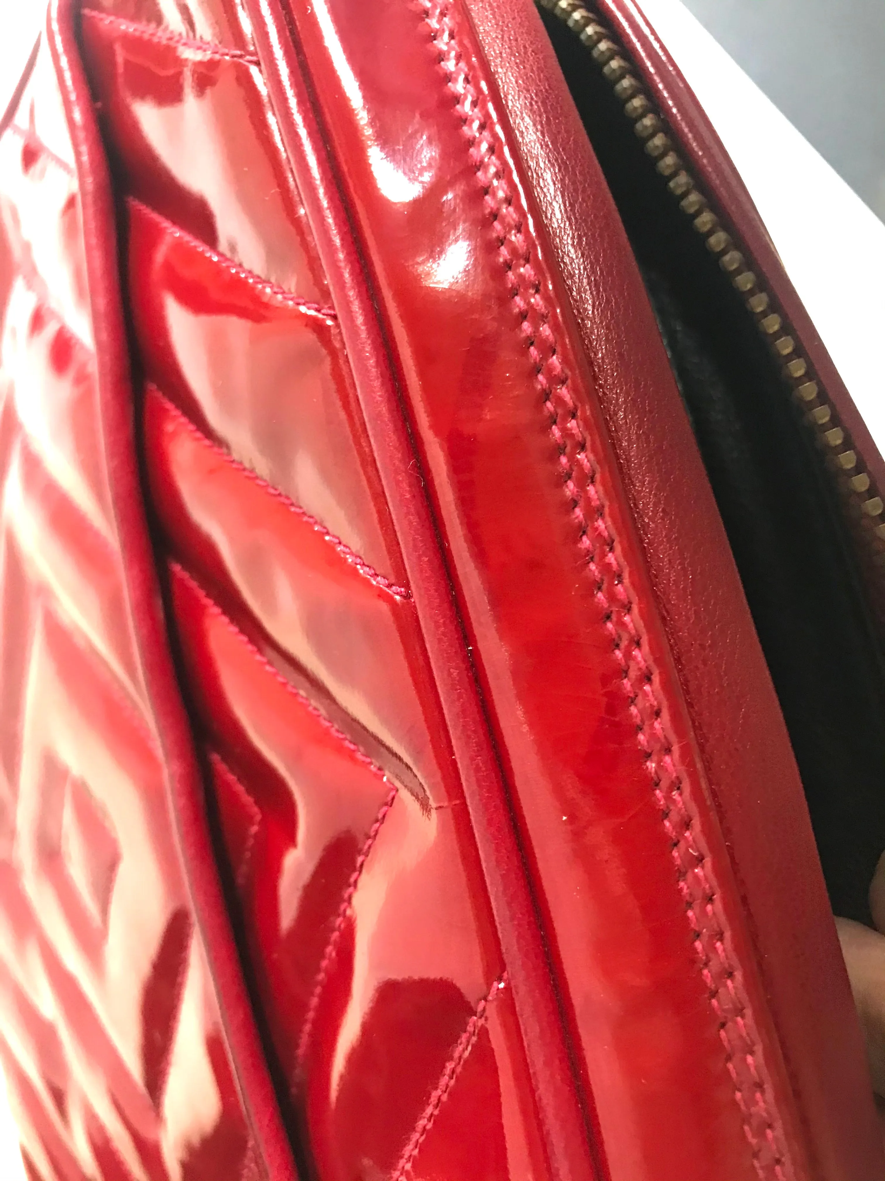 Vintage CHANEL lipstick red patent enamel shoulder bag, camera bag with CC mark and fringe. Rare diamond, diagram, chevron stitch. Glossy.
