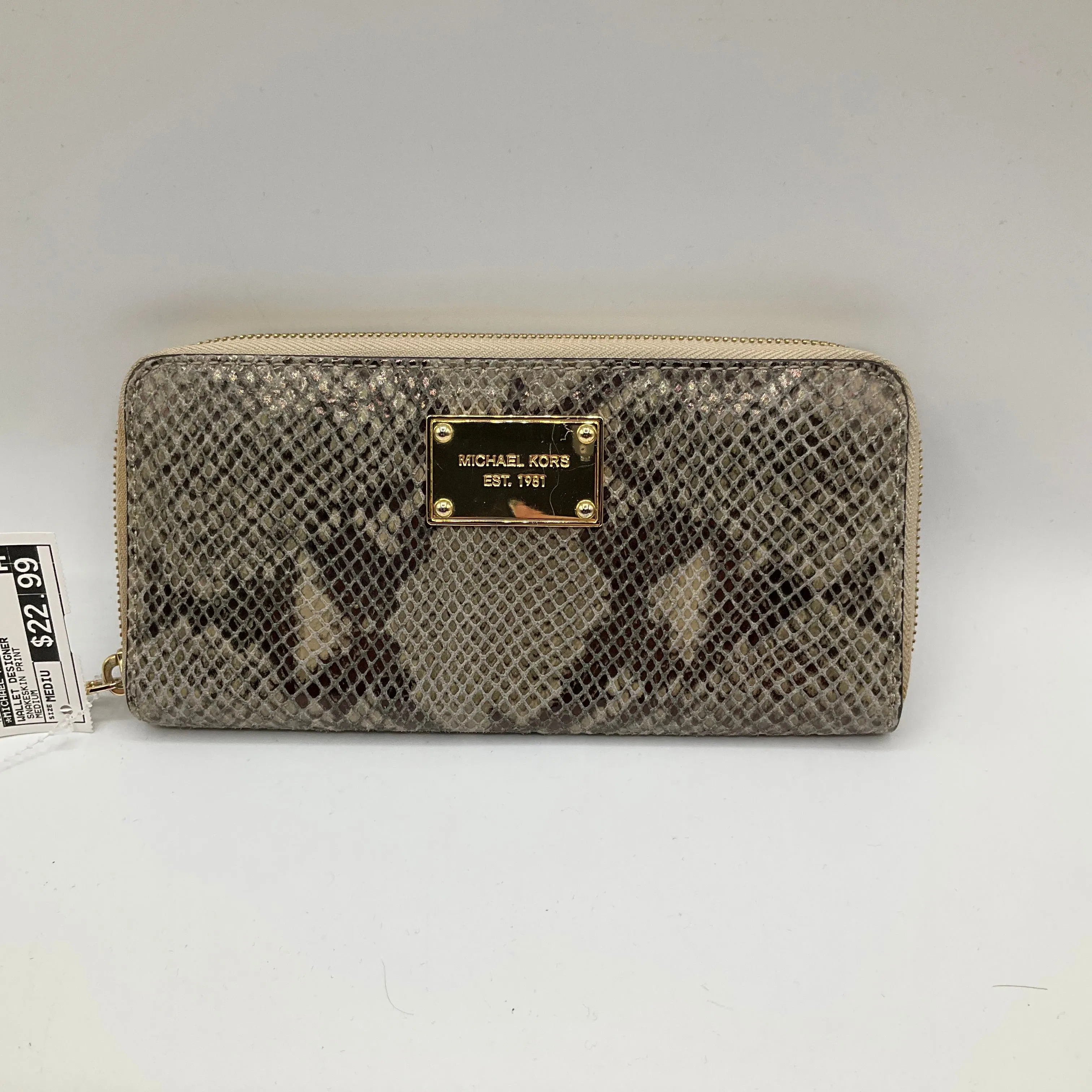 Wallet Designer By Michael Kors  Size: Medium
