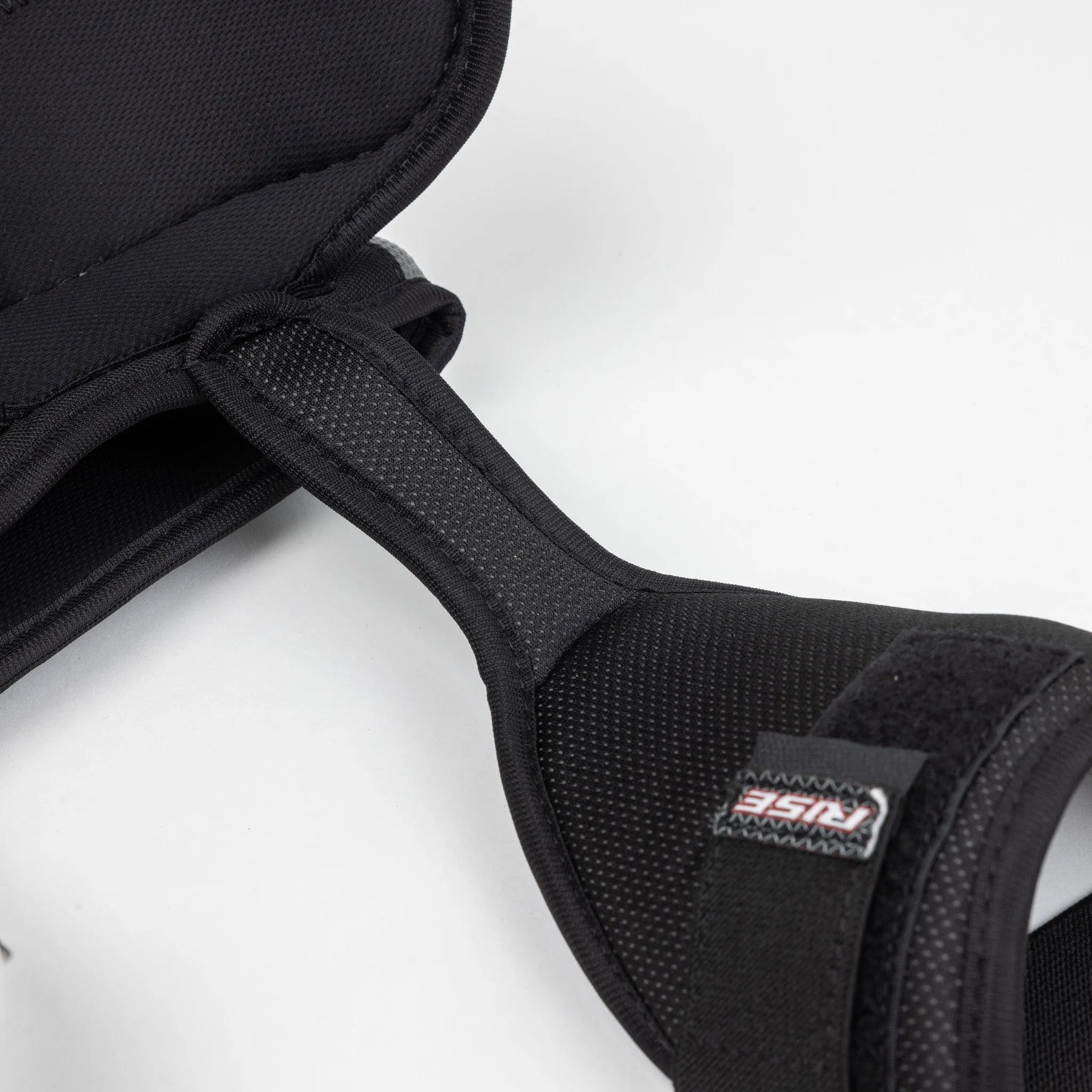 Warrior Rise Senior Hockey Shoulder Pads